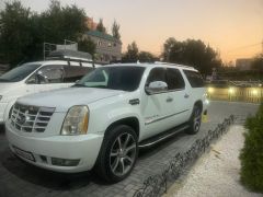 Photo of the vehicle Cadillac Escalade