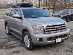 Фото авто Toyota Sequoia