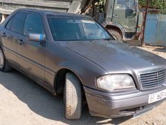 Сүрөт унаа Mercedes-Benz C-Класс