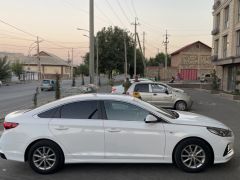 Photo of the vehicle Hyundai Sonata