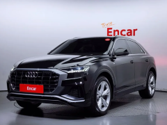 Сүрөт унаа Audi Q8