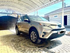 Сүрөт унаа Toyota RAV4