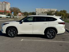 Photo of the vehicle Toyota Highlander