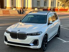 Photo of the vehicle BMW X7