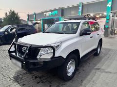 Photo of the vehicle Toyota Land Cruiser Prado