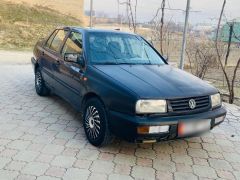 Photo of the vehicle Volkswagen Vento