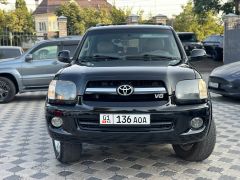 Сүрөт унаа Toyota Sequoia