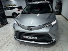 Сүрөт унаа Toyota Sienna