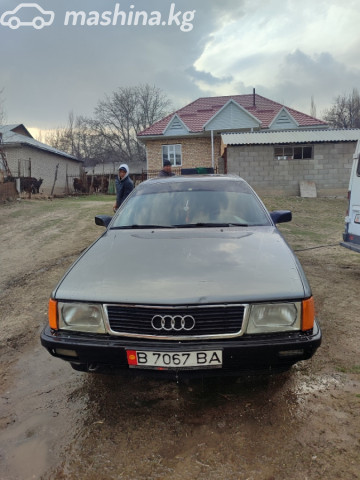 Audi 100