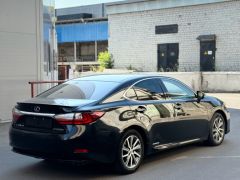 Photo of the vehicle Lexus ES