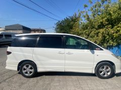 Photo of the vehicle Toyota Estima