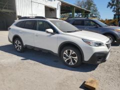 Photo of the vehicle Subaru Outback