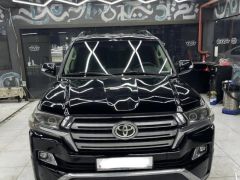 Photo of the vehicle Toyota Land Cruiser