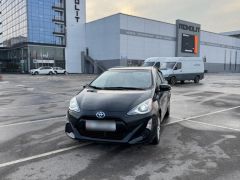 Сүрөт унаа Toyota Prius c