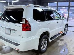 Photo of the vehicle Lexus GX