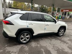 Photo of the vehicle Toyota RAV4