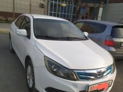 Photo of the vehicle BYD E5