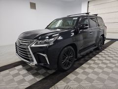 Photo of the vehicle Lexus LX