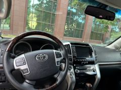 Фото авто Toyota Land Cruiser