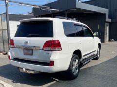 Photo of the vehicle Toyota Land Cruiser