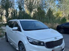 Фото авто Kia Carnival