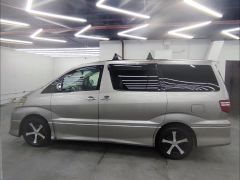 Сүрөт унаа Toyota Alphard