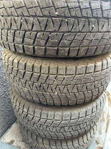 Tires - Продается отличная зимняя резина липучка как новая 265/60/18. SAILUN. подой