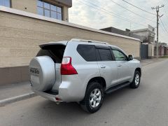 Сүрөт унаа Toyota Land Cruiser Prado