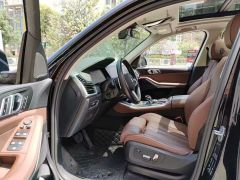 Photo of the vehicle BMW X5