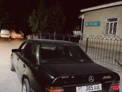 Сүрөт унаа Mercedes-Benz W124