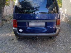 Сүрөт унаа Nissan Serena