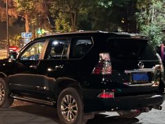 Сүрөт унаа Lexus GX