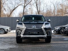 Photo of the vehicle Lexus LX