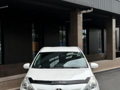Фото авто Toyota Prius v (+)