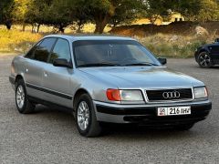 Photo of the vehicle Audi 100