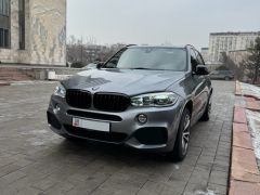 Photo of the vehicle BMW X5