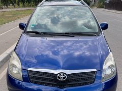 Сүрөт унаа Toyota Corolla Verso