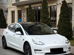 Photo of the vehicle Tesla Model 3