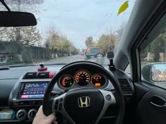 Фото авто Honda Fit