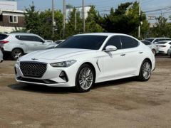 Photo of the vehicle Genesis G70