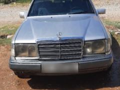 Фото авто Mercedes-Benz W124