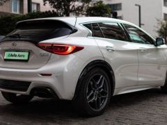 Сүрөт унаа Infiniti Q30