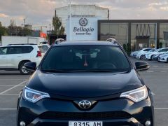 Сүрөт унаа Toyota RAV4