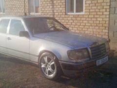 Сүрөт унаа Mercedes-Benz W124