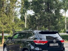 Сүрөт унаа Toyota Highlander