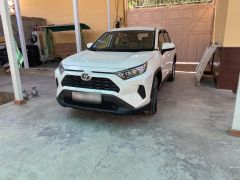 Сүрөт унаа Toyota RAV4