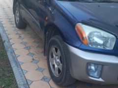 Сүрөт унаа Toyota RAV4