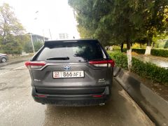 Сүрөт унаа Toyota RAV4