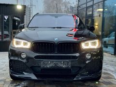 Photo of the vehicle BMW X5