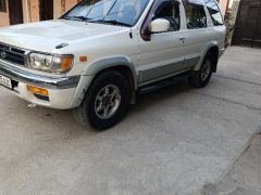 Сүрөт унаа Nissan Terrano